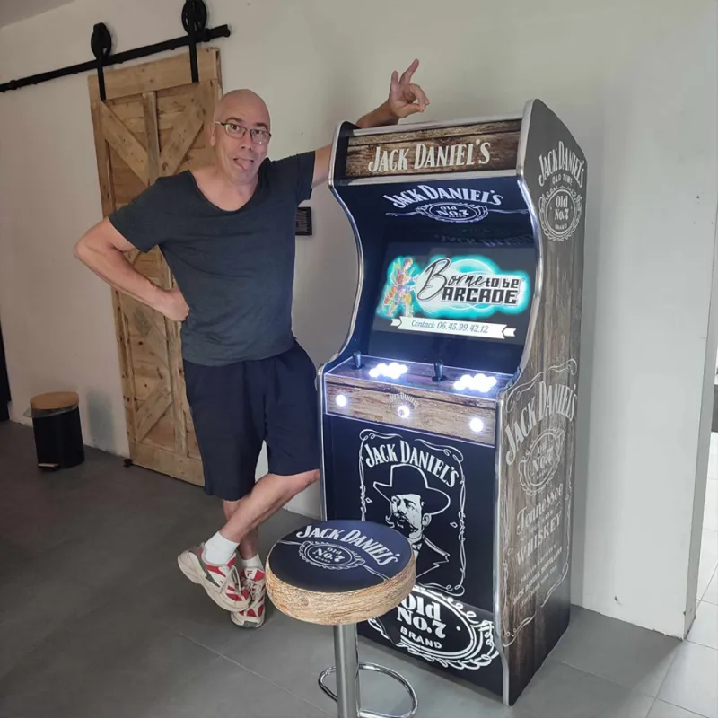 Livraison à Belgique - Borne Jack Daniel's - borne to be arcade