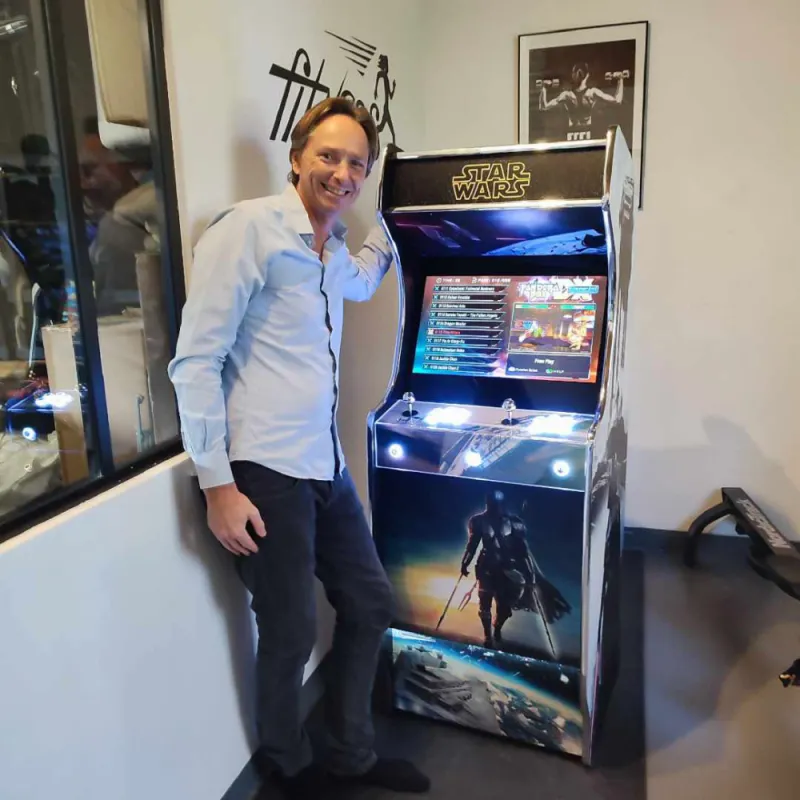 Livraison à Les Mesnuls - Borne Star Wars - borne to be arcade