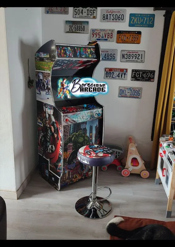 Bornes d’arcade avec tabourets personnalisés - Avengers